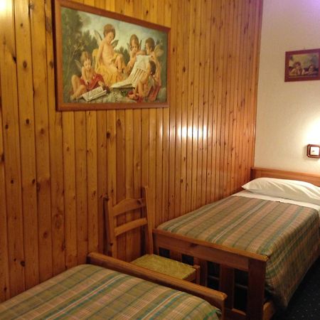 Hotel Cimone リオルナート 部屋 写真