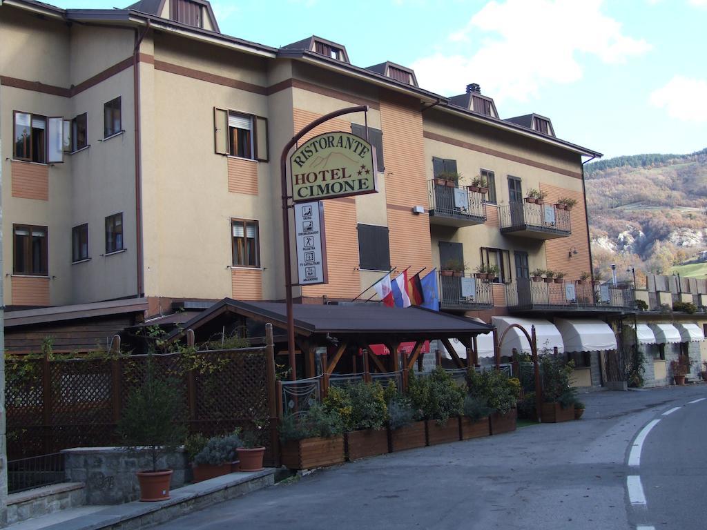 Hotel Cimone リオルナート エクステリア 写真