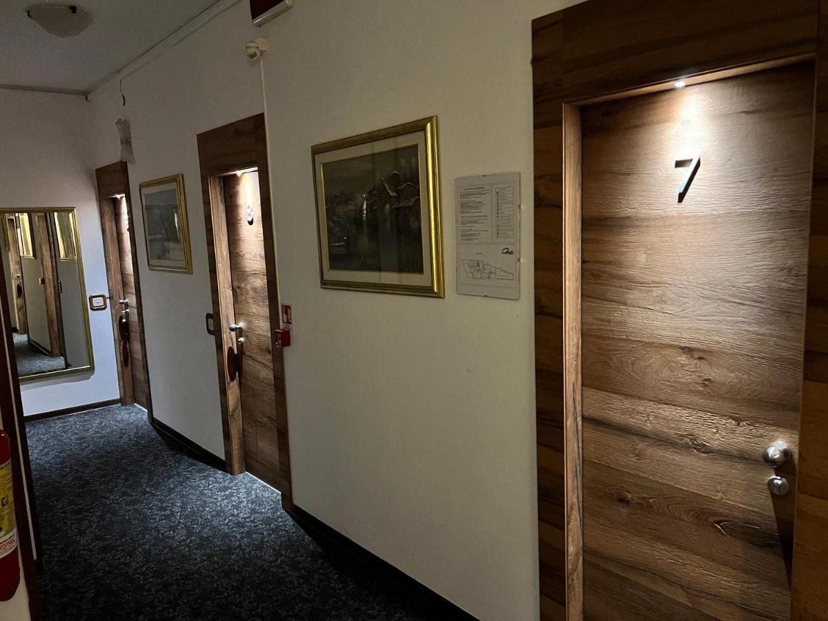 Hotel Cimone リオルナート エクステリア 写真